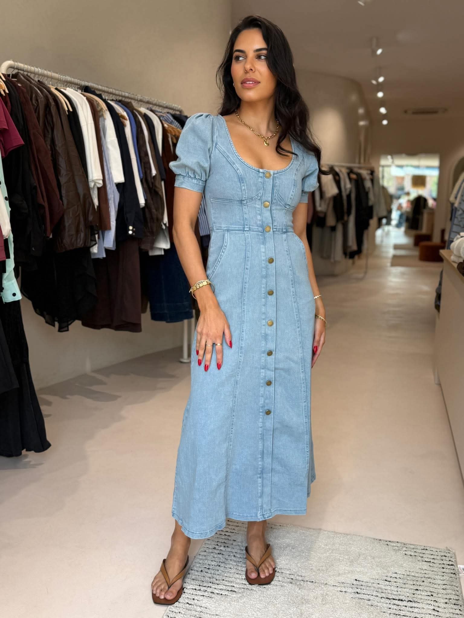BUTTON UP CLOSURE? DRESS
